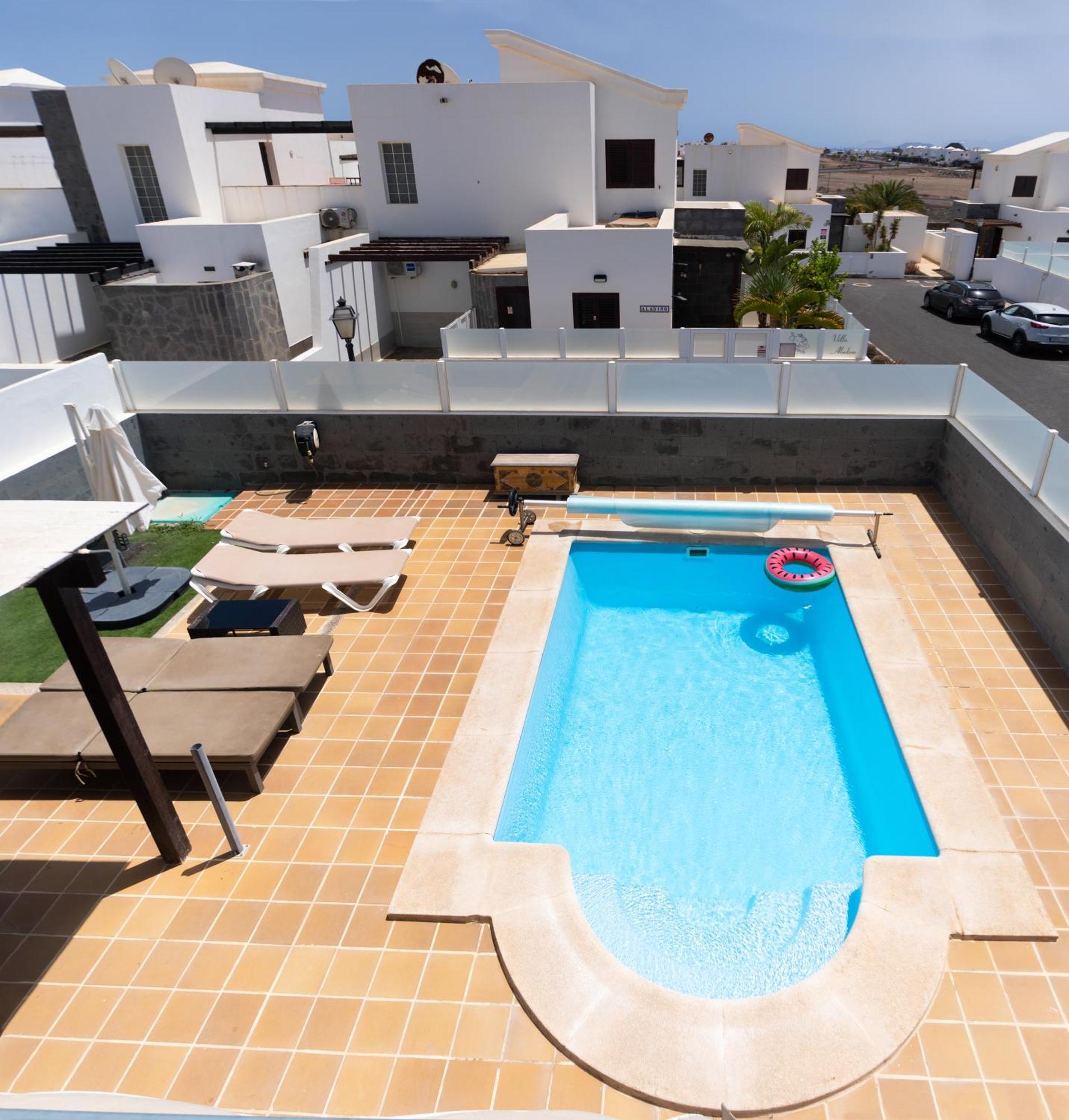 Beautiful And Luxurious Villa With Heated Pool And Free Wi-Fi In Playa Blanca. Exterior foto